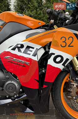 Спортбайк Honda CBR 1000RR 2009 в 