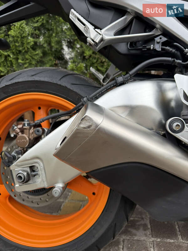 Спортбайк Honda CBR 1000RR 2009 в Киеве фото 17 Спортбайк Honda CBR 1000RR 2009 в Киеве