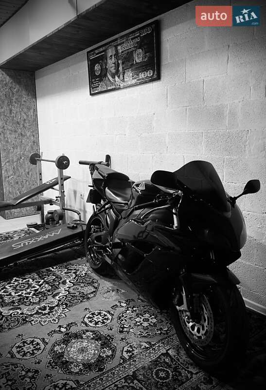 Спортбайк Honda CBR 1000RR 2005 в Києві