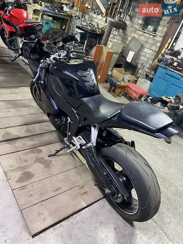 Спортбайк Honda CBR 1000RR 2008 в Богдановке