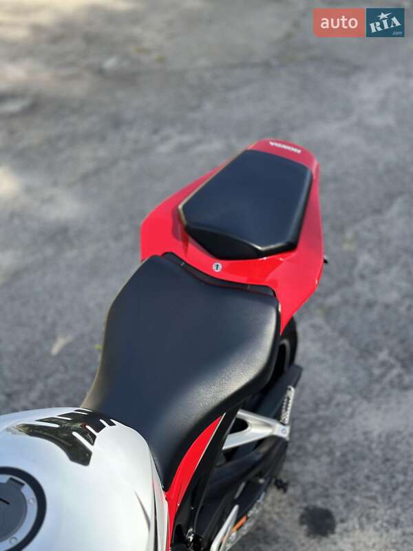 Спортбайк Honda CBR 1000RR 2016 в Запоріжжі