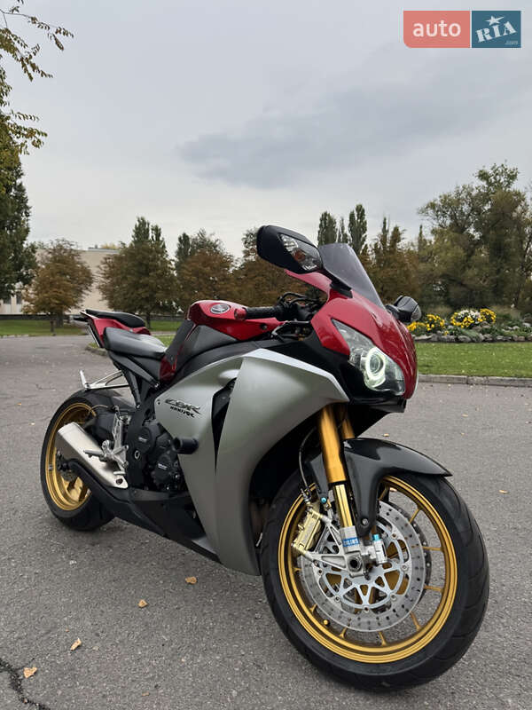 Спортбайк Honda CBR 1000RR 2008 в Кременчуці