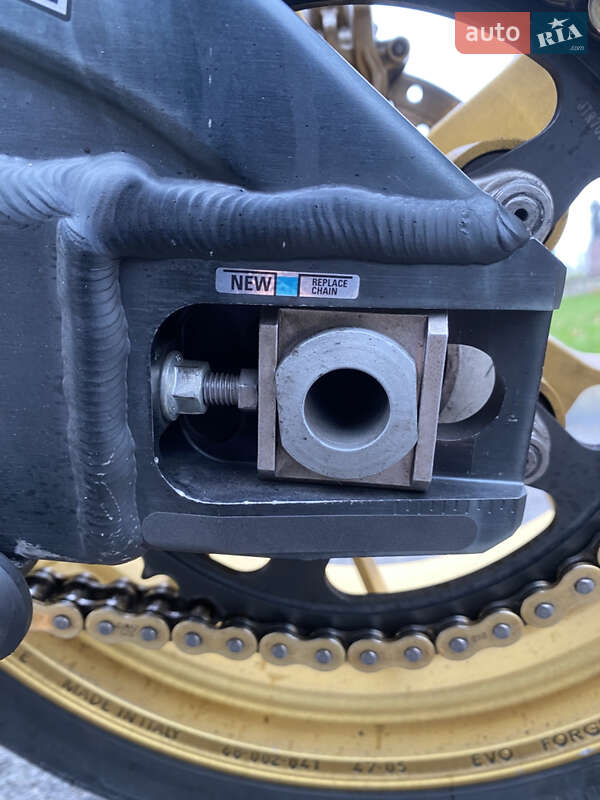 Спортбайк Honda CBR 1000RR 2008 в Кременчуці