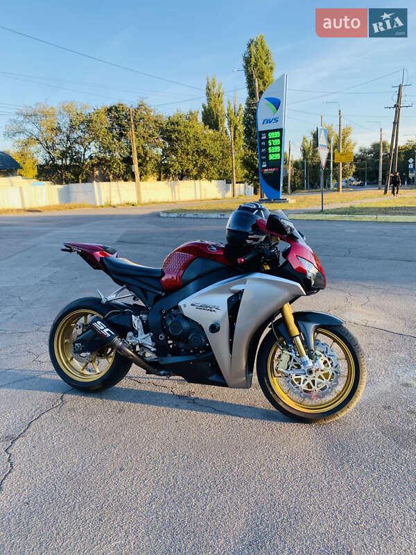 Спортбайк Honda CBR 1000RR 2008 в Кременчуці