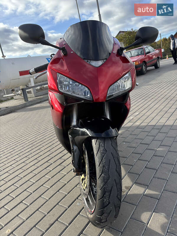 Спортбайк Honda CBR 1000RR 2005 в Вінниці