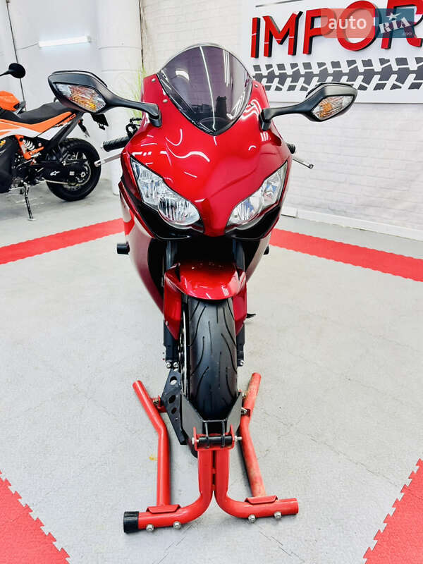 Спортбайк Honda CBR 1000RR 2009 в Одесі фото 6 Спортбайк Honda CBR 1000RR 2009 в Одесі