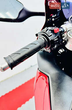 Спортбайк Honda CBR 1000RR 2009 в 