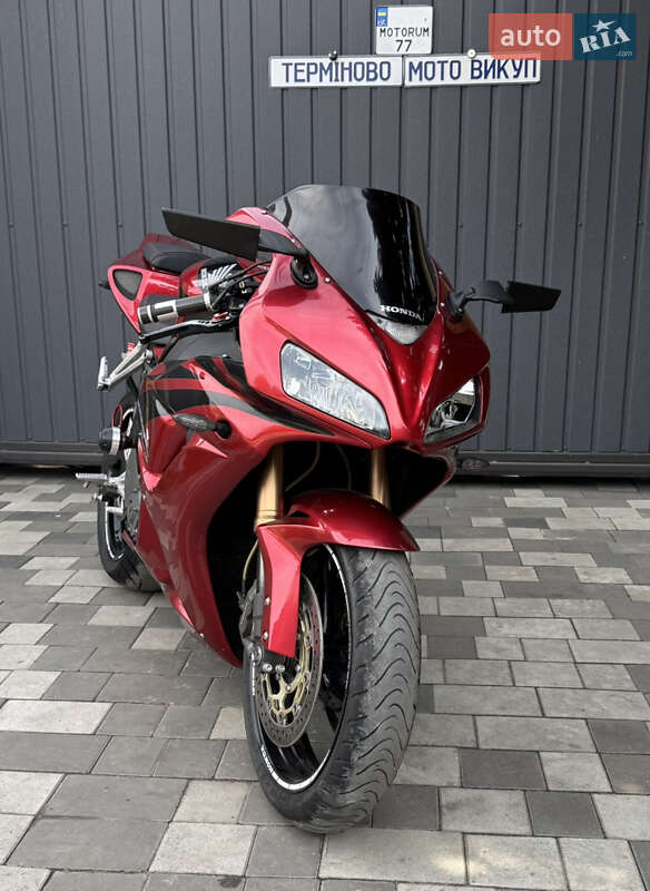 Спортбайк Honda CBR 1000RR 2006 в Днепре