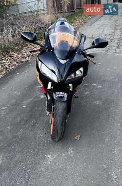 Спортбайк Honda CBR 1000RR 2007 в  фото 6 Спортбайк Honda CBR 1000RR 2007 в