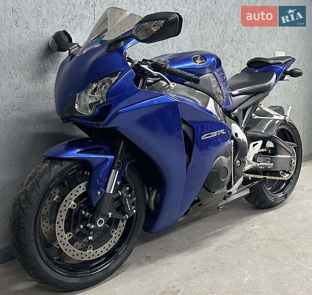 Спортбайк Honda CBR 1000RR 2008 в Ніжині фото 4 Спортбайк Honda CBR 1000RR 2008 в Ніжині
