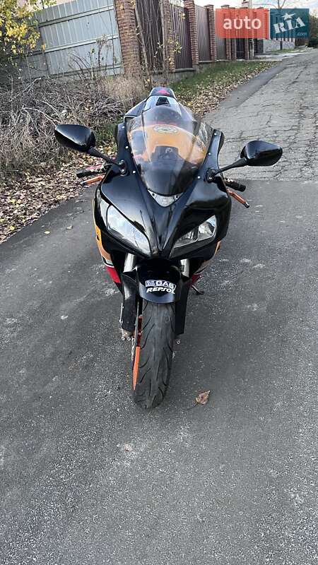 Спортбайк Honda CBR 1000RR 2007 в Гореничах