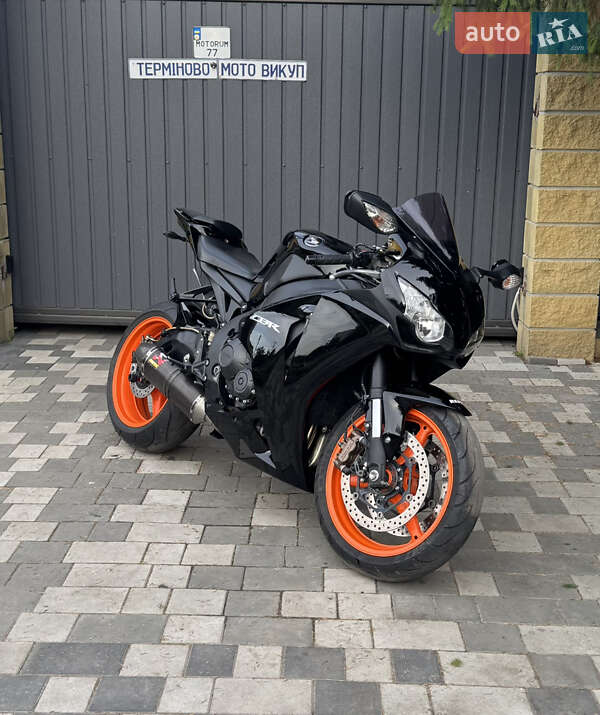 Спортбайк Honda CBR 1000RR 2008 в Новомосковську
