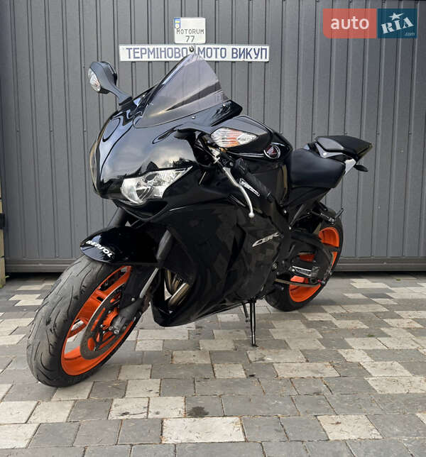 Спортбайк Honda CBR 1000RR 2008 в Новомосковську