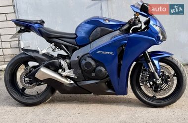 Спортбайк Honda CBR 1000RR 2008 в Дніпрі