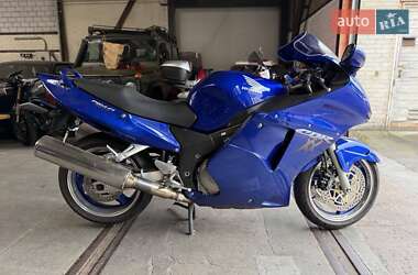 Мотоцикл Спорт-туризм Honda CBR 1100XX Blackbird 2003 в 