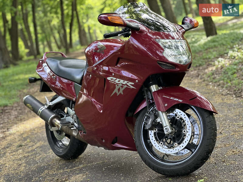 Мотоцикл Спорт-туризм Honda CBR 1100XX Blackbird 1997 в Чернігові фото 2 Мотоцикл Спорт-туризм Honda CBR 1100XX Blackbird 1997 в Чернігові