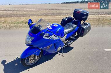 Спортбайк Honda CBR 1100XX 2000 в 