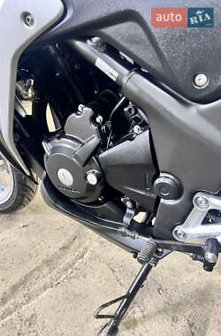 Мотоцикл Спорт-туризм Honda CBR 250R 2012 в 