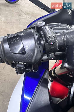Мотоцикл Спорт-туризм Honda CBR 250R 2012 в 