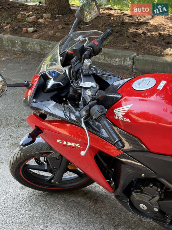 Спортбайк Honda CBR 250R 2014 в Львове
