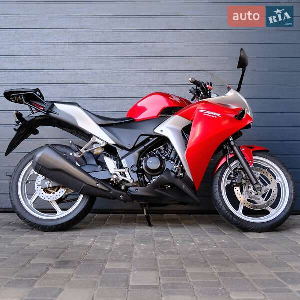 Мотоцикл Без обтікачів (Naked bike) Honda CBR 250R 2011 в Білій Церкві