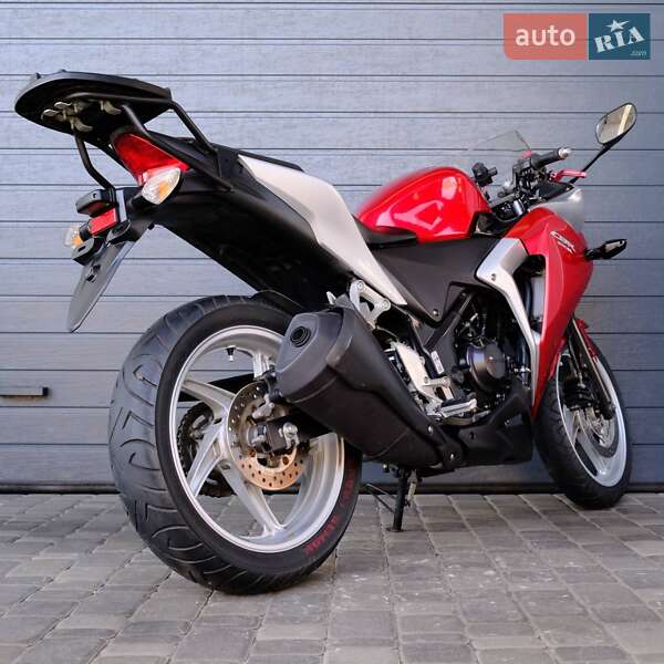 Мотоцикл Без обтікачів (Naked bike) Honda CBR 250R 2011 в Білій Церкві