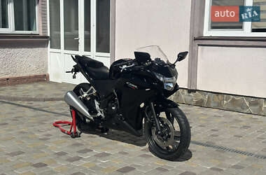 Спортбайк Honda CBR 250R 2013 в Львове