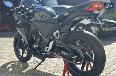 Спортбайк Honda CBR 250R 2013 в 