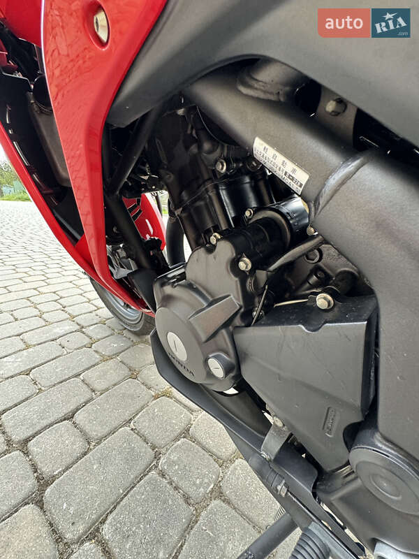 Спортбайк Honda CBR 250R 2016 в Городку