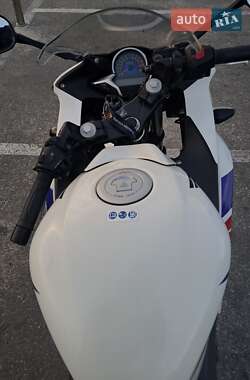 Мотоцикл Кросс Honda CBR 250R 2013 в 