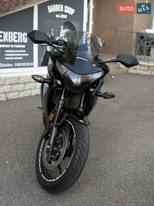 Спортбайк Honda CBR 250R 2012 в Киеве