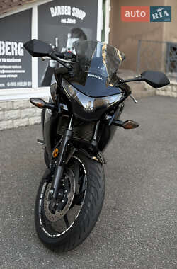 Спортбайк Honda CBR 250R 2012 в 