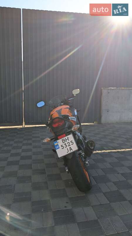 Спортбайк Honda CBR 250R 2014 в Хмельницком