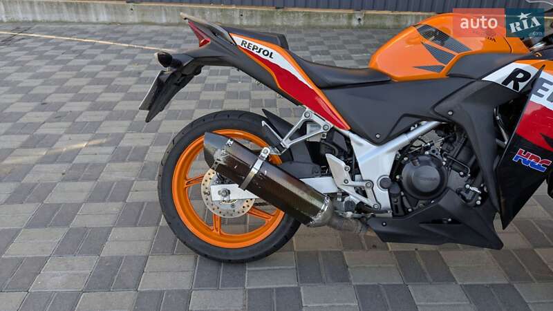 Спортбайк Honda CBR 250R 2014 в Хмельницком