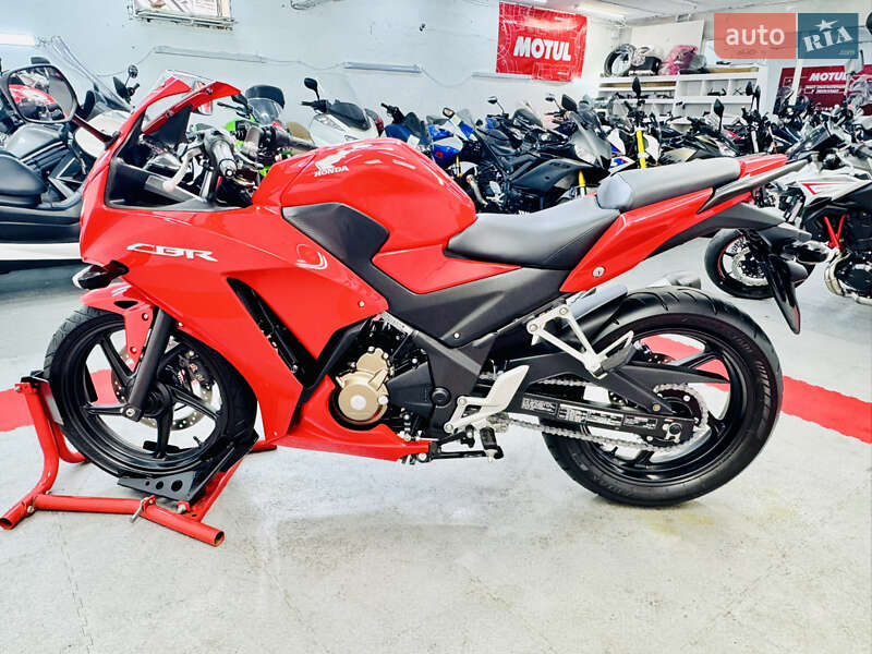 Спортбайк Honda CBR 300R 2022 в Одессе