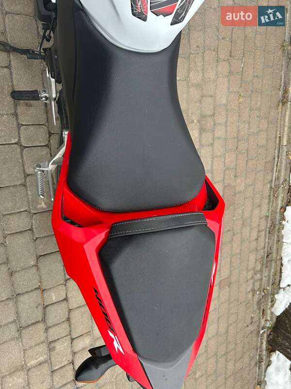 Спортбайк Honda CBR 400R 2016 в Ірпені