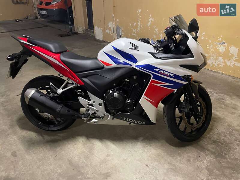 Honda CBR 400R 2014
