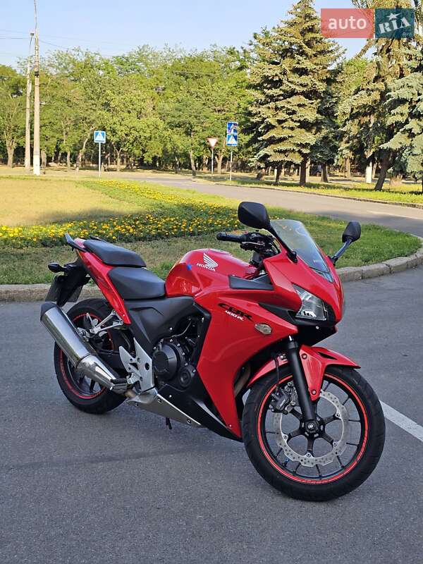 Спортбайк Honda CBR 400R 2015 в 