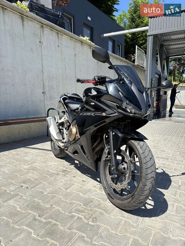 Мотоцикл Спорт-туризм Honda CBR 400R 2016 в 