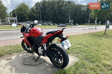 Спортбайк Honda CBR 400R 2013 в 