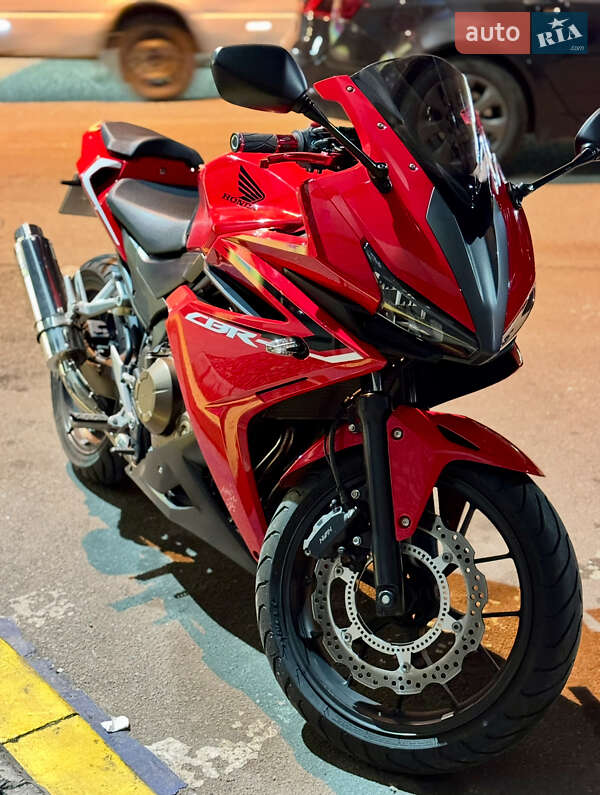 Honda CBR 400R 2017