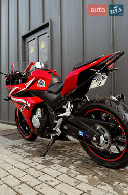 Мотоцикл Спорт-туризм Honda CBR 400R 2018 в 