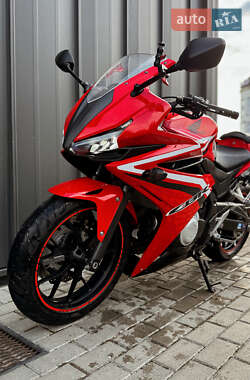 Мотоцикл Спорт-туризм Honda CBR 400R 2018 в 