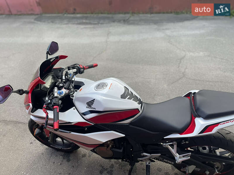 Спортбайк Honda CBR 400R 2019 в Киеве