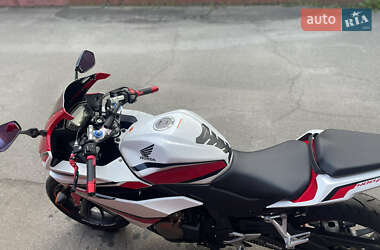 Спортбайк Honda CBR 400R 2019 в 