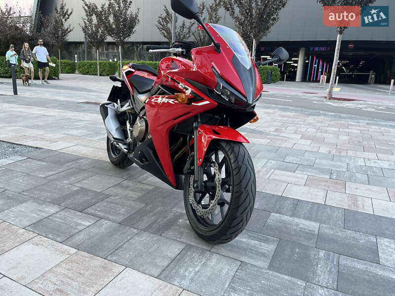 Спортбайк Honda CBR 400R 2016 в Києві
