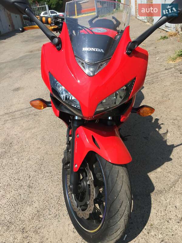 Спортбайк Honda CBR 400R 2015 в Белой Церкви