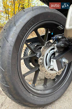 Спортбайк Honda CBR 400R 2016 в  фото 4 Спортбайк Honda CBR 400R 2016 в