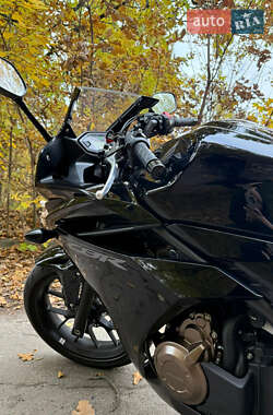 Спортбайк Honda CBR 400R 2016 в  фото 9 Спортбайк Honda CBR 400R 2016 в