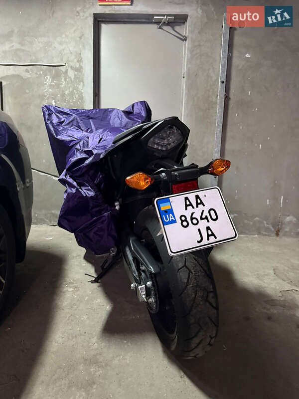 Спортбайк Honda CBR 400R 2016 в Києві